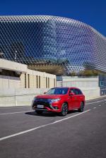 Mitsubishi Outlander PHEV 2017 года (AU)